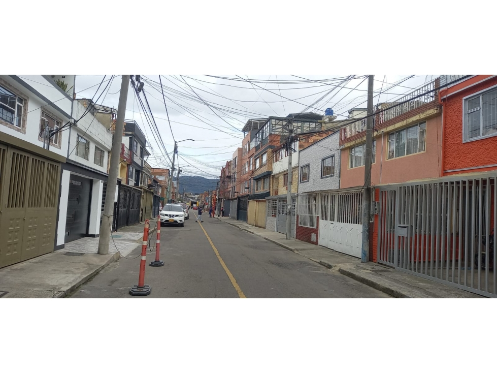 Casa en venta en Engativá, Bogotá · foto 18 de 24