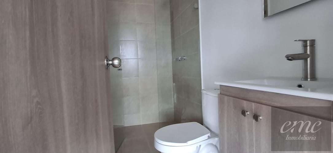 Apartamento de 3 alcobas en venta en Rincon Santo, Bello, 68 m² · foto 5 de 12
