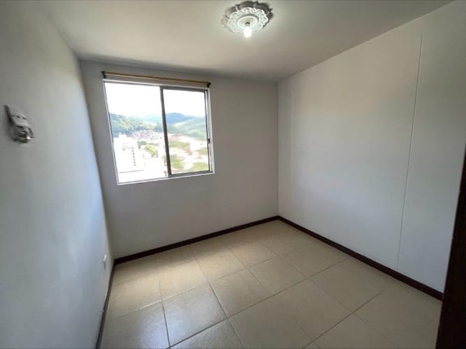 Apartamento de 3 alcobas en arriendo en Las Violetas, Medellín, 75 m² · foto 9 de 16