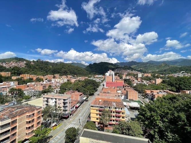 Apartamento de 3 alcobas en arriendo en Las Violetas, Medellín, 75 m² · foto 16 de 16