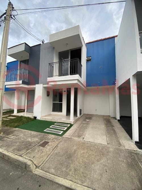 Casa de 3 alcobas en venta en Paramo, Villa del Rosario, 76 m² · foto 2 de 16