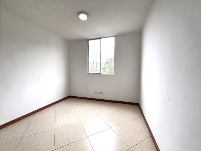 Apartamento de 2 alcobas en arriendo en El Poblado, Medellín, 55 m² · foto 8 de 10