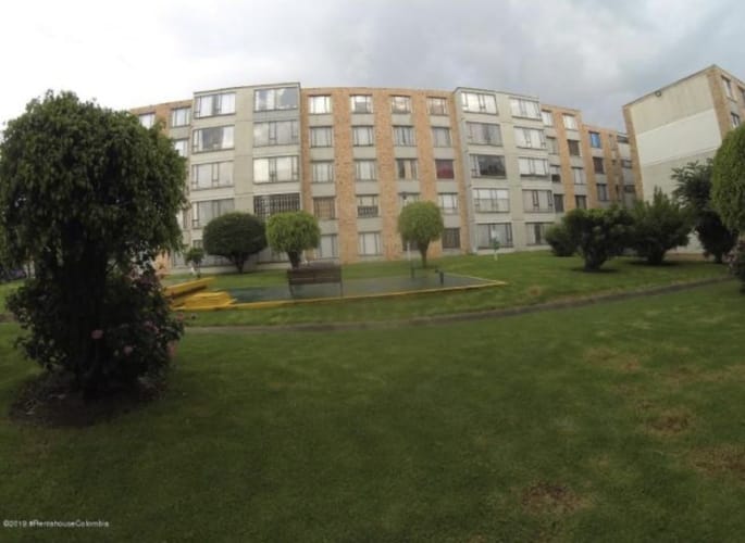 Apartamento de 3 alcobas en venta en Prado Veraniego, Bogotá, 72 m² · foto 13 de 15