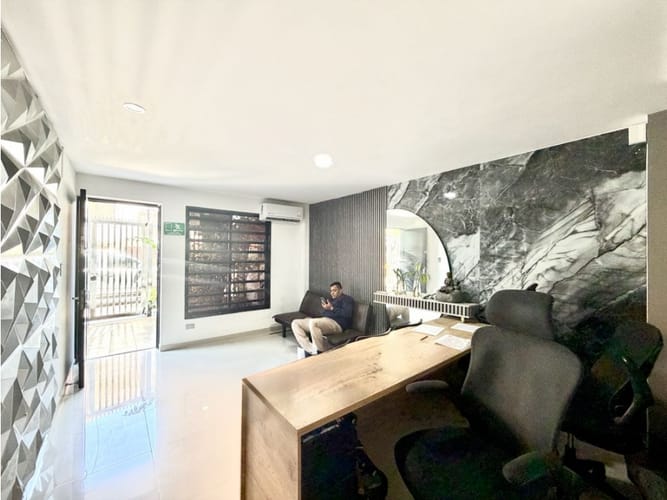 Casa de 6 alcobas en venta en Las Mercedes, Palmira, 300 m² · foto 3 de 20