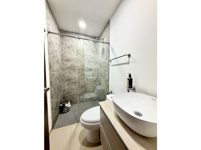 Casa de 6 alcobas en venta en Las Mercedes, Palmira, 300 m² · foto 13 de 20