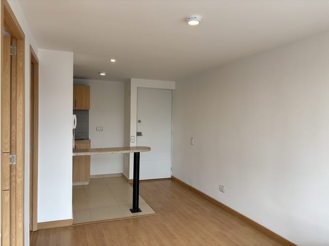 Apartaestudio en arriendo en Verbenal San Antonio, Bogotá · foto 3 de 10