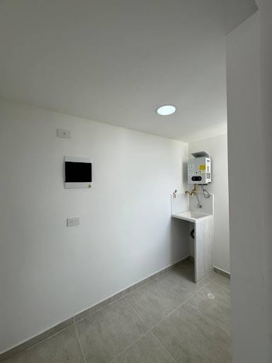 Apartamento de 3 alcobas en arriendo en Aves Maria, Sabaneta, 96 m² · foto 7 de 20