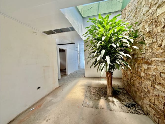 Casa de 6 alcobas en venta en Las Mercedes, Palmira, 483 m² · foto 3 de 11