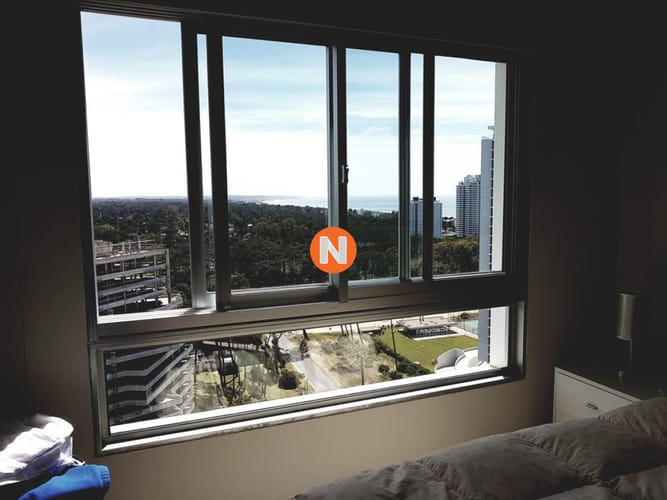 Apartamento de 2 dormitorios en Av Roosvelt · Foto 4