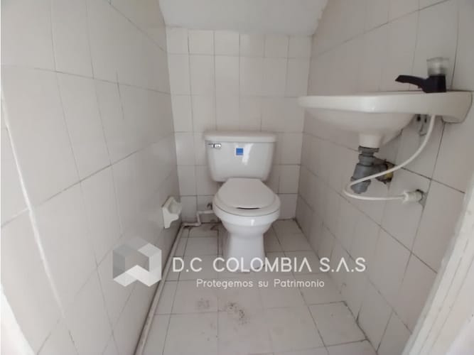 Casa de 6 alcobas en venta en San Pablo, Bogotá, 350 m² · foto 6 de 24