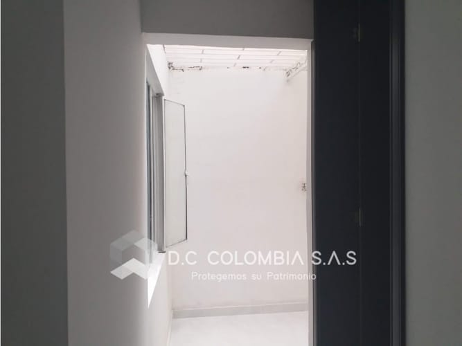 Casa de 6 alcobas en venta en San Pablo, Bogotá, 350 m² · foto 9 de 24