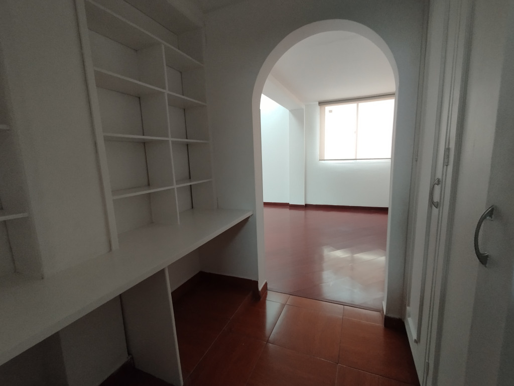 Apartamento en venta en Lisboa, Bogotá · foto 9 de 24