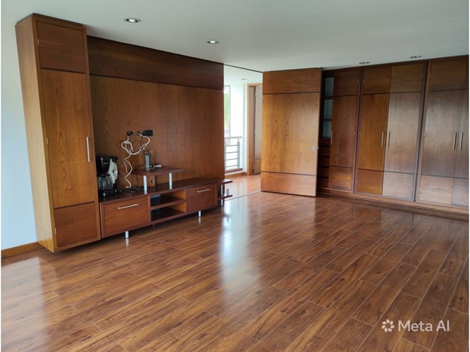 Apartamento en venta en Santa Barbara, Bogotá, 340 m² · foto 8 de 24