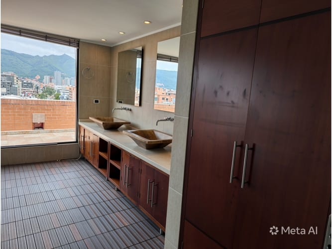 Apartamento en venta en Santa Barbara, Bogotá, 340 m² · foto 24 de 24