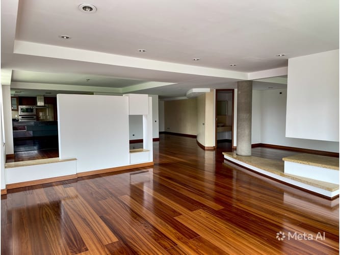 Apartamento en arriendo en Santa Barbara, Bogotá, 340 m² · foto 4 de 24