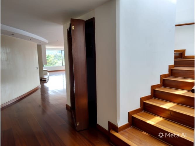 Apartamento en arriendo en Santa Barbara, Bogotá, 340 m² · foto 12 de 24