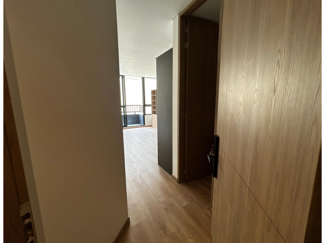 Apartaestudio en venta en Chico Norte, Bogotá, 44 m² · foto 2 de 16