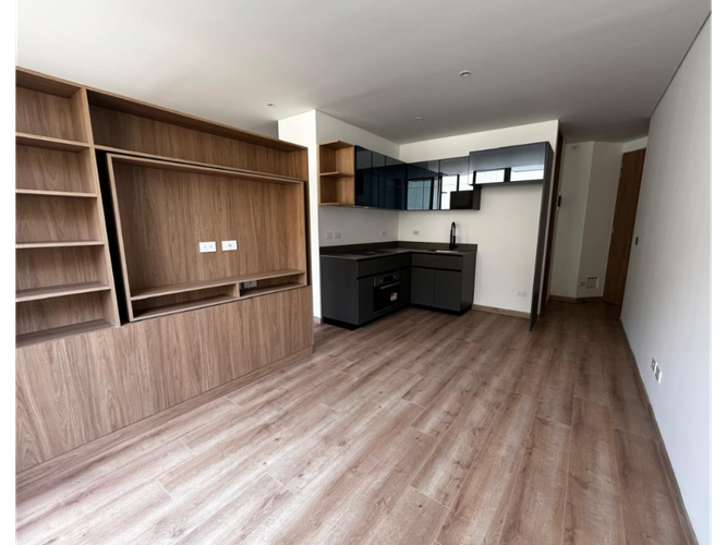 Apartaestudio en venta en Chico Norte, Bogotá, 44 m² · foto 3 de 16