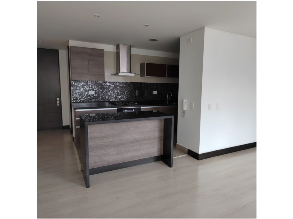 Apartamento en venta en Cedritos, Bogotá · foto 2 de 15