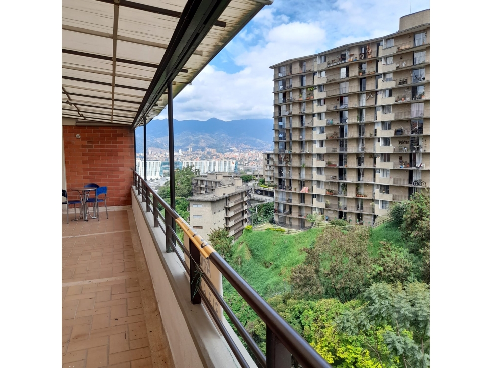 Apartamento en venta en La Candelaria, Medellín · foto 9 de 18