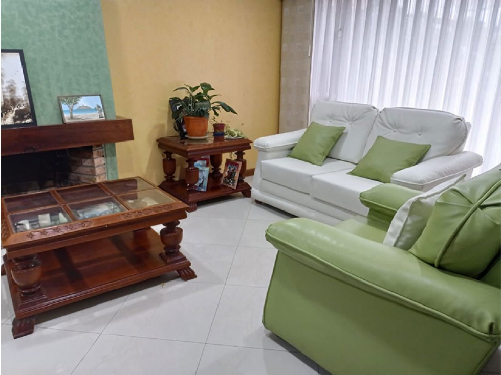 Casa en venta en El Contador, Bogotá · foto 3 de 24