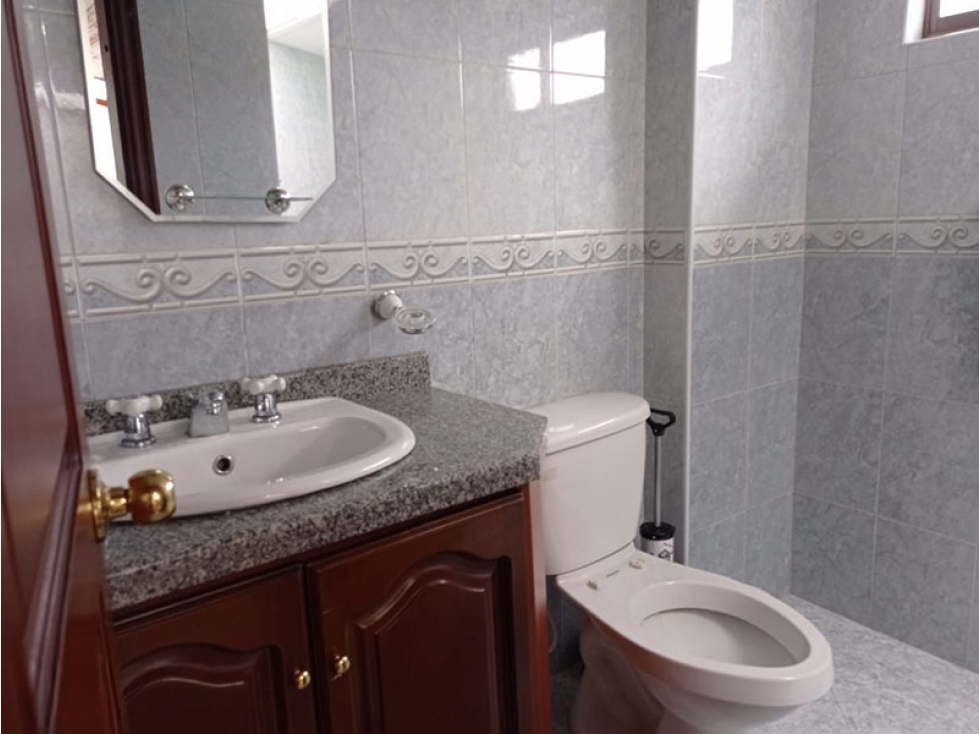 Casa en venta en El Contador, Bogotá · foto 6 de 24