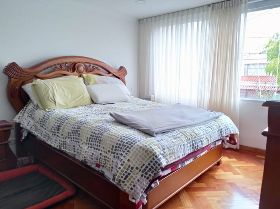 Casa en venta en El Contador, Bogotá · foto 9 de 24