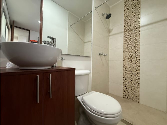 Apartamento de 3 alcobas en venta en Los Rosales, Bogotá, 210 m² · foto 23 de 24
