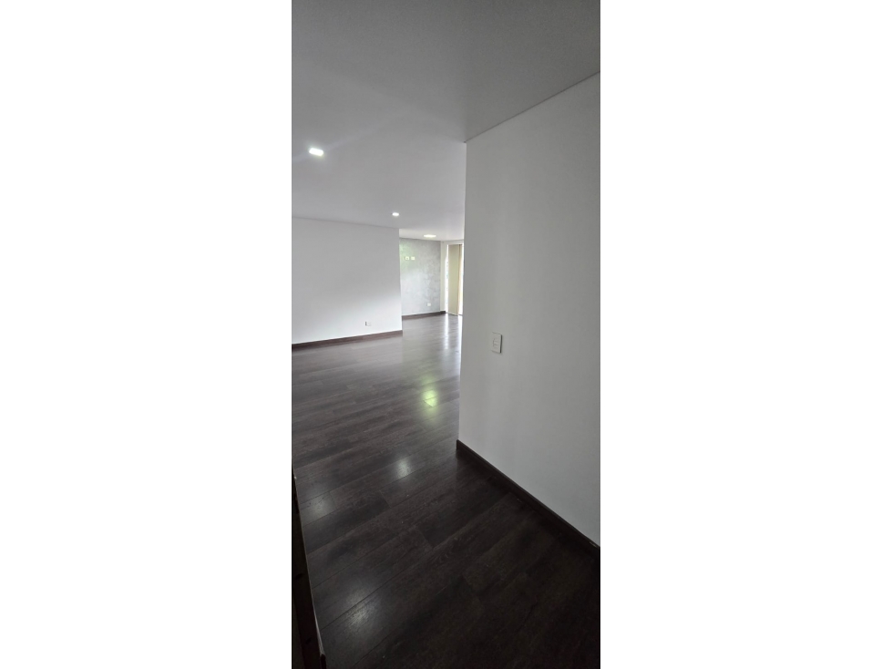 Apartamento en venta en Gratamira, Bogotá · foto 5 de 24
