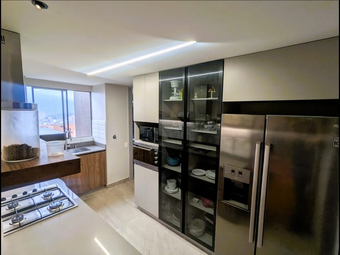 Apartamento de 3 alcobas en venta en Transversal Superior, Medellín, 171 m² · foto 4 de 24