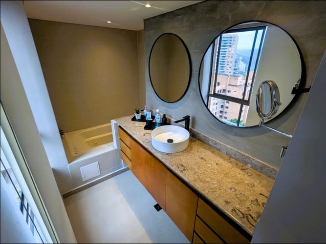 Apartamento de 3 alcobas en venta en Transversal Superior, Medellín, 171 m² · foto 22 de 24