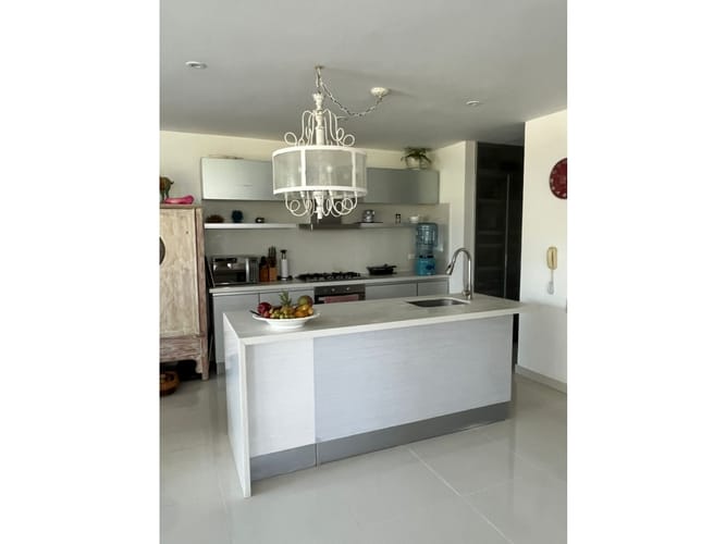 Apartamento de 3 alcobas en venta en Daniel Lemaitre, Cartagena, 239 m² · foto 8 de 18