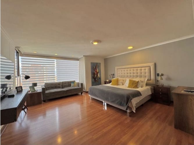Apartamento de 4 alcobas en venta en Los Balsos, Medellín, 250 m² · foto 8 de 16