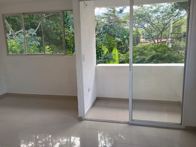 Apartaestudio en arriendo en La Buitrera, Cali, 44 m² · foto 3 de 11