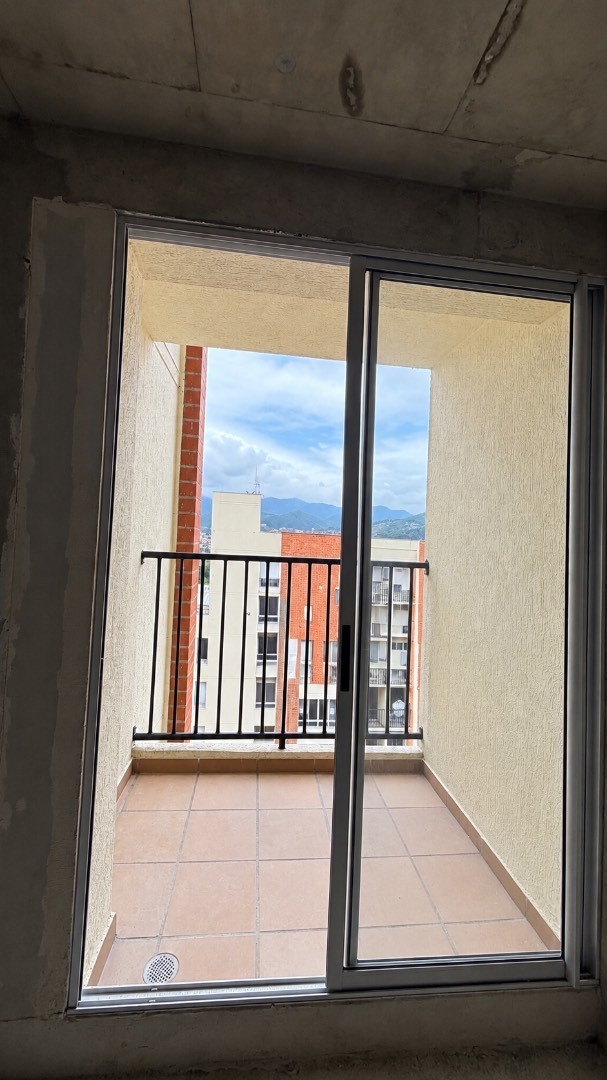 Apartamento en venta en Bellavista, Cali · foto 4 de 24