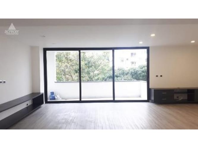 Apartamento de 3 alcobas en arriendo en La Florida, Medellín, 195 m² · foto 2 de 24