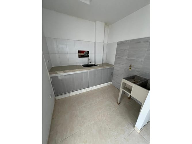 Edificio en venta en El Jardin, Palmira, 290 m² · foto 7 de 24