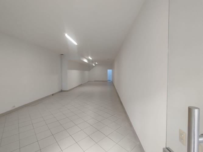Local en arriendo en La Ceja, 108 m² · foto 2 de 13