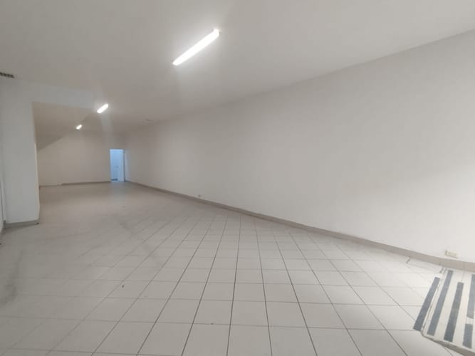 Local en arriendo en La Ceja, 108 m² · foto 6 de 13