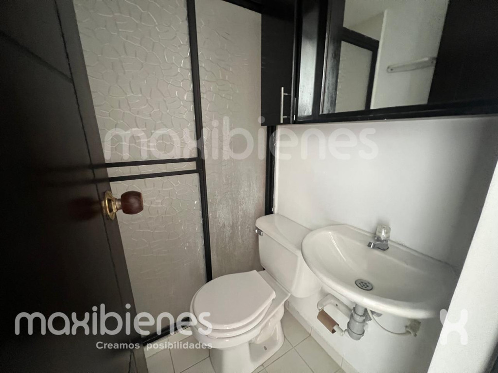 Apartamento en arriendo en Rodeo Alto, Medellín · foto 5 de 18