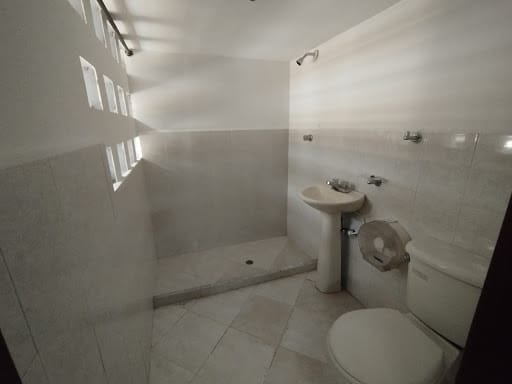 Oficina en arriendo en Villa Nueva, Medellín, 45 m² · foto 3 de 10