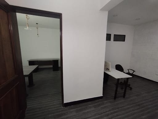 Oficina en arriendo en Villa Nueva, Medellín, 45 m² · foto 4 de 10