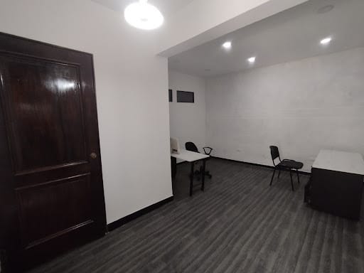 Oficina en arriendo en Villa Nueva, Medellín, 45 m² · foto 6 de 10