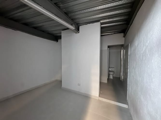 Bodega en arriendo en La Tablaza, La Estrella, 340 m² · foto 3 de 13