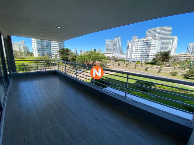 Alquiler  de apartamento 3 dormitorios - Aidy Grill, Punta del Este · Foto 5