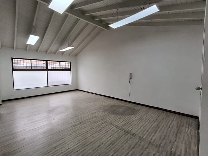 Oficina en arriendo en La Ceja, 40 m² · foto 2 de 12