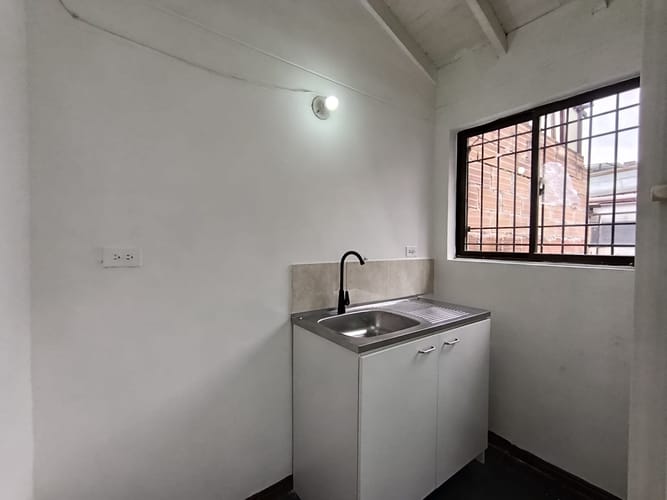 Oficina en arriendo en La Ceja, 40 m² · foto 7 de 12