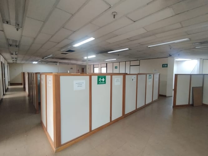Oficina en arriendo en La Candelaria, Medellín, 600 m² · foto 6 de 20