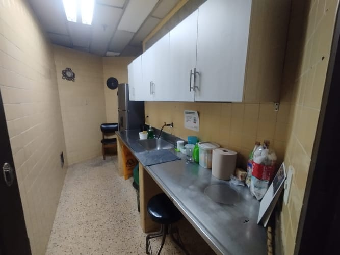 Oficina en arriendo en La Candelaria, Medellín, 600 m² · foto 19 de 20