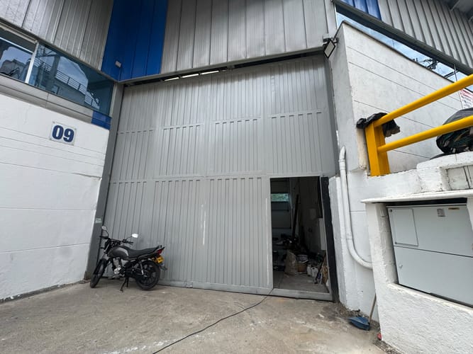 Bodega en arriendo en La Tablaza, La Estrella, 430 m² · foto 9 de 15